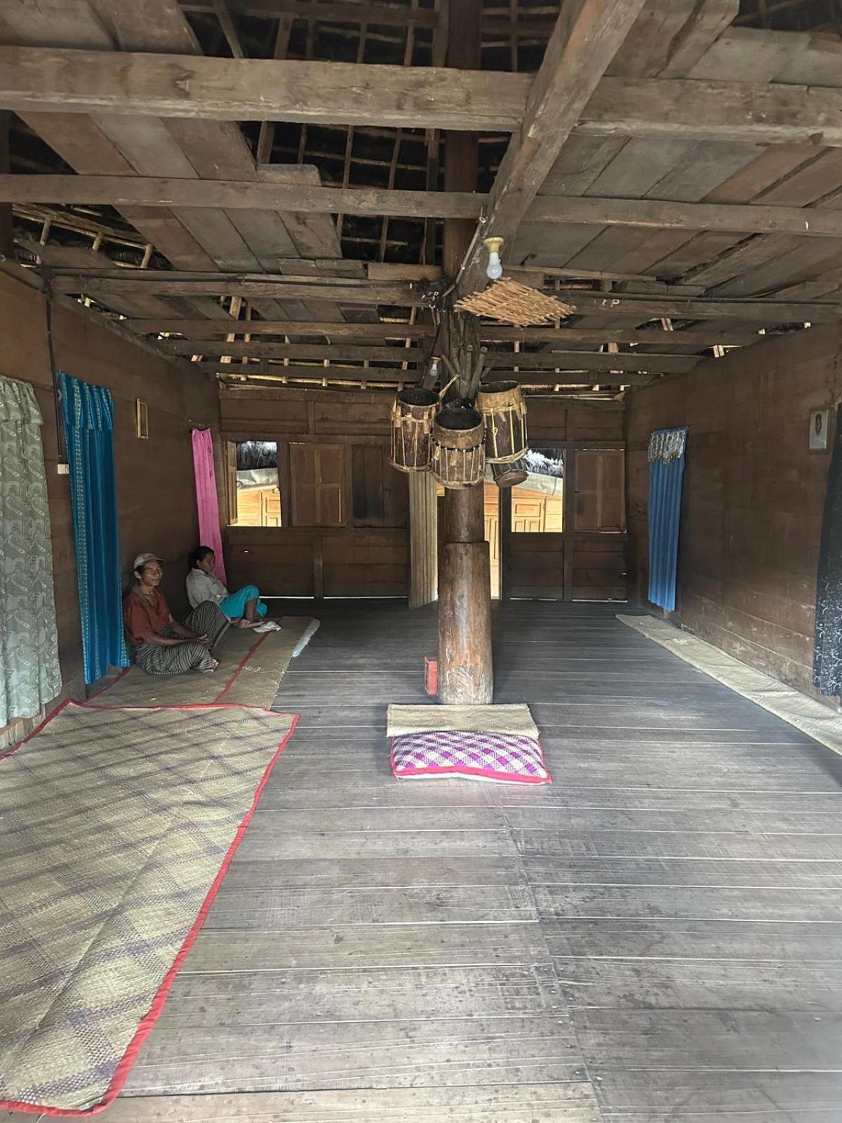 Petra Homestay Bangka Leda Ruteng Bagian luar foto