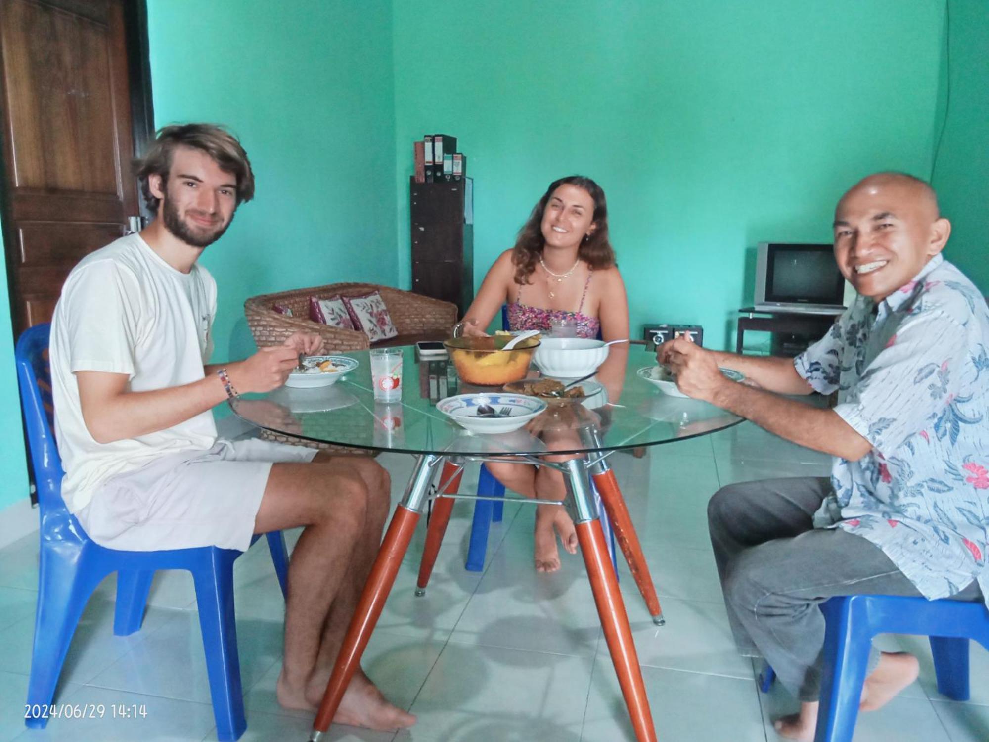 Petra Homestay Bangka Leda Ruteng Bagian luar foto