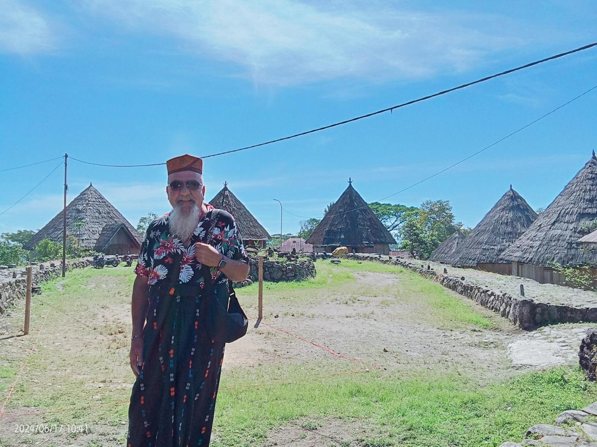 Petra Homestay Bangka Leda Ruteng Bagian luar foto