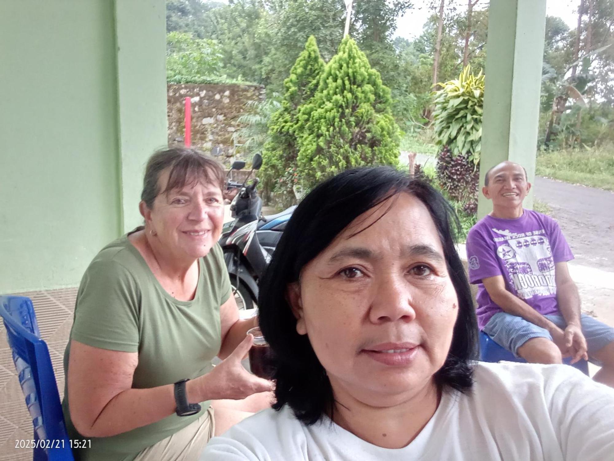 Petra Homestay Bangka Leda Ruteng Bagian luar foto
