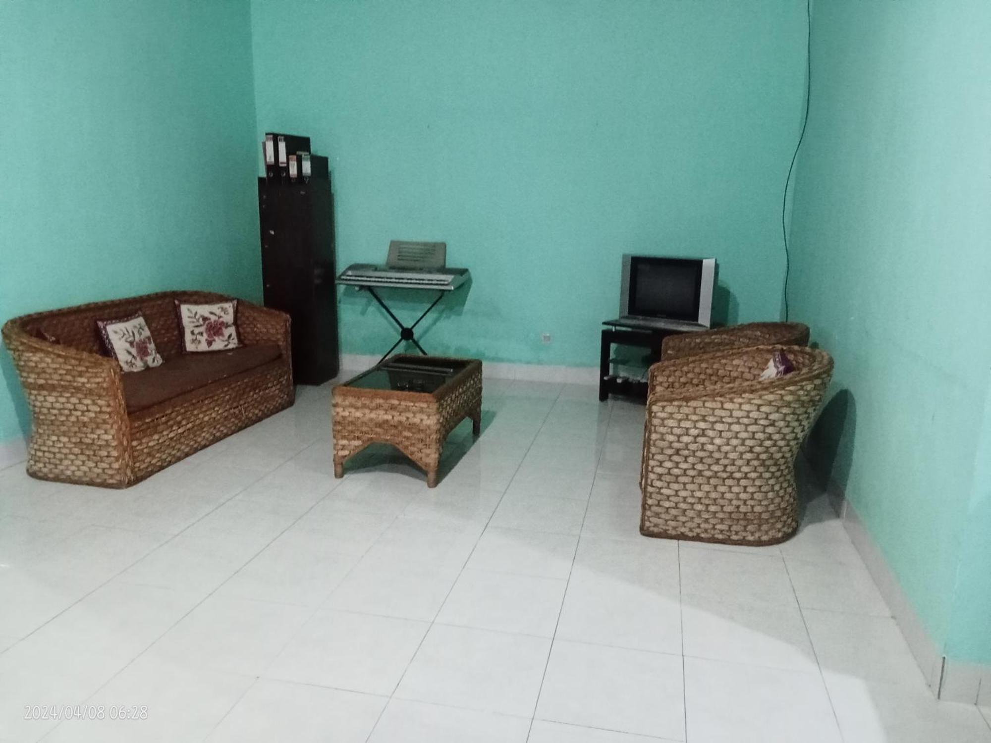 Petra Homestay Bangka Leda Ruteng Bagian luar foto