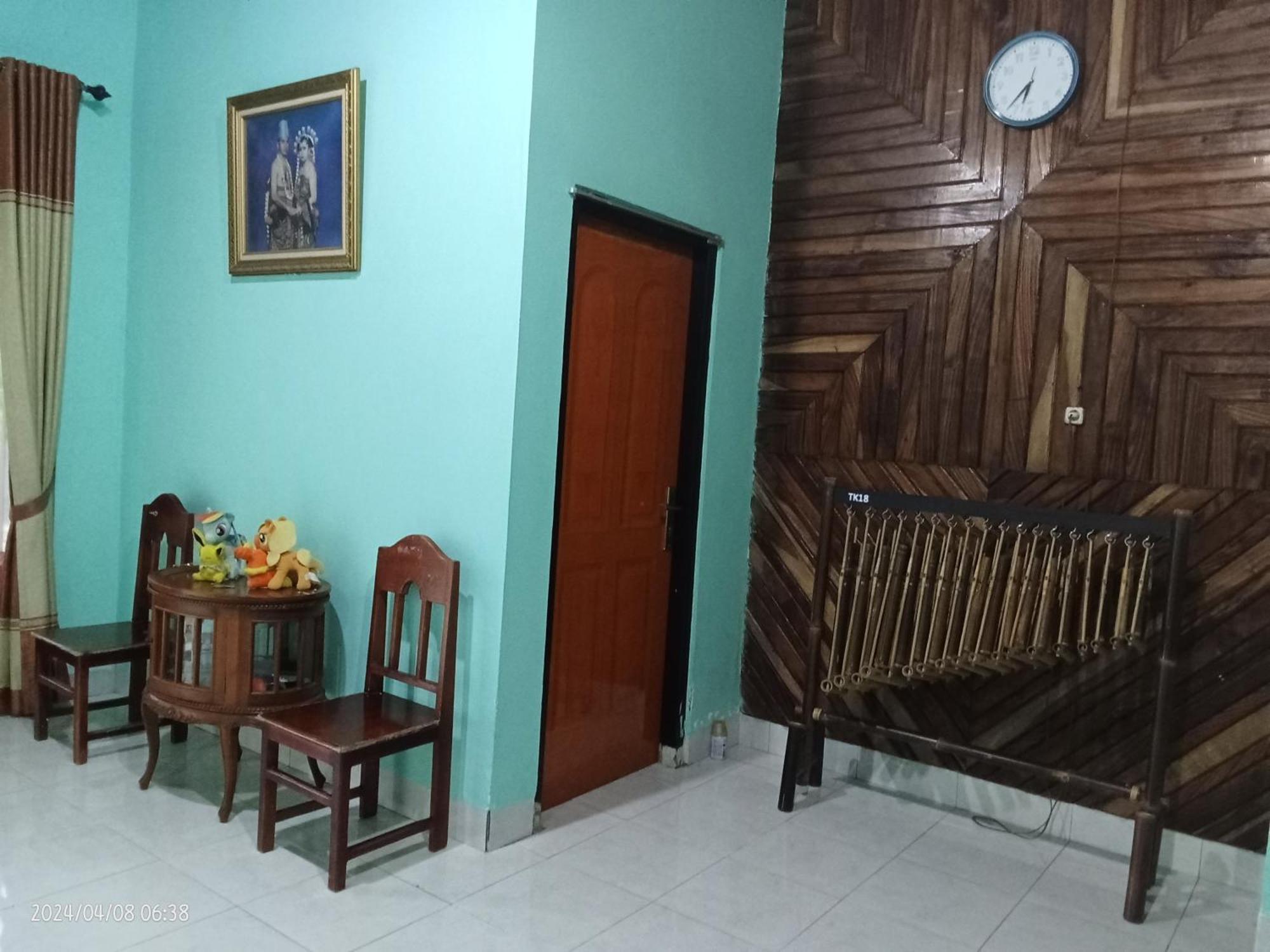 Petra Homestay Bangka Leda Ruteng Bagian luar foto